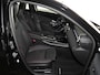 Mercedes-Benz A-klasse 180 Business Solution AMG | Panoramaschuifdak | Premium Plus | 19”AMG-velgen | Head-up display | Dodehoekassistent |