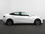 Tesla Model 3 Long Range AWD 75 kWh Navigatie Panorama dak 360 camera Parkeersensoren Stoelverwarming 19" lichtmetalen velgen Ledverlichting Leder Climate Control