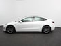 Tesla Model 3 Long Range AWD 75 kWh Navigatie Panorama dak 360 camera Parkeersensoren Stoelverwarming 19" lichtmetalen velgen Ledverlichting Leder Climate Control