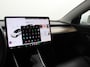 Tesla Model 3 Long Range AWD 75 kWh Navigatie Panorama dak 360 camera Parkeersensoren Stoelverwarming 19" lichtmetalen velgen Ledverlichting Leder Climate Control