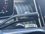 Mercedes-Benz GLC 300e 4MATIC Sport Edition | Amg Line | Nappa Leder Bruin | Premium Pakket | Night Pakket | Winter Pakket | Trekhaak | Panoramadak | Burmester 3D Surround | 360° Camera | Augmented Reality voor Navigatie | DISTRONIC Afstandsassistent | Dodehoekassistent | Verkeersbordenassistent | DIGITAL LIGHT | Elektrisch Verstelbare Stoelen + Memory | Stoelverwarming | Stuurverwarming | Sfeerverlichting | Apple CarPlay | Android Auto | Sierdelen Openporig Hout Aluminiumlines | Elektrische Achterklep | Elektrisch Inklapbare Buitenspiegels | Parkeersensoren