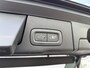 Volvo XC60 2.0 T6 Plug-in hybrid AWD Plus Dark | SOH:100% | PHEV | Trekhaak | Panoramadak | Head-up Display | 360 Graden Camera | Harman Kardon Audio | Keyless Entry | Elektrische Achterklep | Navigatie Google Maps | Elektrisch Verstelbare Voorstoelen | Cruise Control Adaptief | BLIS