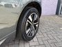 Volvo XC60 2.0 T6 Plug-in hybrid AWD Plus Dark | SOH:100% | PHEV | Trekhaak | Panoramadak | Head-up Display | 360 Graden Camera | Harman Kardon Audio | Keyless Entry | Elektrische Achterklep | Navigatie Google Maps | Elektrisch Verstelbare Voorstoelen | Cruise Control Adaptief | BLIS
