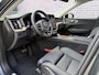 Volvo XC60 2.0 T6 Plug-in hybrid AWD Plus Dark | SOH:100% | PHEV | Trekhaak | Panoramadak | Head-up Display | 360 Graden Camera | Harman Kardon Audio | Keyless Entry | Elektrische Achterklep | Navigatie Google Maps | Elektrisch Verstelbare Voorstoelen | Cruise Control Adaptief | BLIS
