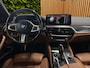 BMW 5-Serie 530i Business Edition Plus | M-Pakket | Laser-LED | Camera | CarPlay | Sfeerverlichting | Memory