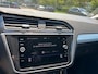 Volkswagen Tiguan 1.5 TSI ACT Comfortline Business Trekhaak (1800kg) LED Keyless CarPlay Nieuwe 4s banden