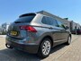 Volkswagen Tiguan 1.5 TSI ACT Comfortline Business Trekhaak (1800kg) LED Keyless CarPlay Nieuwe 4s banden