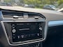 Volkswagen Tiguan 1.5 TSI ACT Comfortline Business Trekhaak (1800kg) LED Keyless CarPlay Nieuwe 4s banden