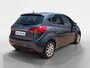 Kia Venga 1.6 ExecutiveLine Automaat | 1 Eigenaar | Panoramadak | Stoel verwarming | Camera | Cruise Control | Bovag garantie | Lage km stand | NAP