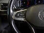 Volkswagen T-Cross 1.0 TSI Life Business / 110pk / Achteruitrij camera / Dodehoek herkenning /