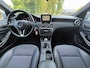 Mercedes-Benz A-klasse 180 Ambition -5DRS.-TREKHAAK-BI XENON-CRUISECONTROL-PDC V+A-HALF LEDER-ZWARTE HEMEL-ORIGINEEL NEDERLANDS!