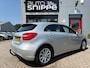 Mercedes-Benz A-klasse 180 Ambition -5DRS.-TREKHAAK-BI XENON-CRUISECONTROL-PDC V+A-HALF LEDER-ZWARTE HEMEL-ORIGINEEL NEDERLANDS!