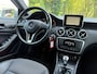 Mercedes-Benz A-klasse 180 Ambition -5DRS.-TREKHAAK-BI XENON-CRUISECONTROL-PDC V+A-HALF LEDER-ZWARTE HEMEL-ORIGINEEL NEDERLANDS!