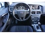 Volvo V40 1.6 T2 Kinetic Xenon | Stoelverwarming | Business Pack Connect | Parkeer camera | DEALER ONDERHOUDEN