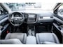 Mitsubishi Outlander 2.0 PHEV instyle ** Schuifdak ** Side-bars ** Trekhaak ** Chroom spiegels ** Rockford Fosgate Audio ** NAP!!