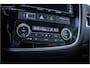 Mitsubishi Outlander 2.0 PHEV instyle ** Schuifdak ** Side-bars ** Trekhaak ** Chroom spiegels ** Rockford Fosgate Audio ** NAP!!
