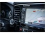 Mitsubishi Outlander 2.0 PHEV instyle ** Schuifdak ** Side-bars ** Trekhaak ** Chroom spiegels ** Rockford Fosgate Audio ** NAP!!