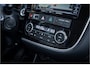 Mitsubishi Outlander 2.0 PHEV instyle ** Schuifdak ** Side-bars ** Trekhaak ** Chroom spiegels ** Rockford Fosgate Audio ** NAP!!