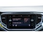 Volkswagen T-Roc 1.5 TSI Sport Business 3X R-line Pano Virtual Camera