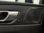Volvo XC60 2.0 T6 Plug-in hybrid AWD Ultimate Dark R-Design | Virtual | H\K | Camera | HuD | Trekhaak | Memory | Carplay | Stoel/Stuurverw. | NAP