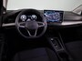 Volkswagen Golf 1.5 eHybrid Life Edition 204 pk Automaat (DSG) | Verlengde garantie | Navigatie | Parkeersensoren (Park assist) | Achteruitrijcamera | Autom. airco (3 zones) |