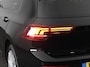 Volkswagen Golf 1.5 eHybrid Life Edition 204 pk Automaat (DSG) | Verlengde garantie | Navigatie | Parkeersensoren (Park assist) | Achteruitrijcamera | Autom. airco (3 zones) |
