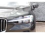 Volvo XC60 2.0 T6 Plug-in Hybrid AWD Inscription Expression | PHEV Long Range | Facelift | Trekhaak | 360 Graden Camera | Parkeersensoren | Stoelverwarming | Lederen Bekleding | Panoramadak | Keyless Entry | Elektrische Achterklep | Navigatie | Apple Carplay | Android Auto