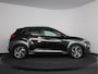 Hyundai Kona 1.6 GDI HEV Premium Sky | Trekhaak | Schuif/kanteldak | Navigatie | Leder | Zwarte hemel |