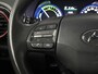 Hyundai Kona 1.6 GDI HEV Premium Sky | Trekhaak | Schuif/kanteldak | Navigatie | Leder | Zwarte hemel |