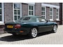 Jaguar XK8 4.0 V8 Convertible Wij zijn op afspraak geopend! Graag bellen voor uw komst.