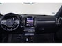 Volvo XC40 B3 Core - IntelliSafe Assist & Surround - 360º Camera - Verwarmde voorstoelen & stuur - Parkeersensoren voor & achter - Elektr. bedienb. voorstoelen met geheugen links - Draadloze tel. lader - Extra getint glas - 19' LMV