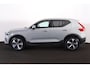 Volvo XC40 B3 Core - IntelliSafe Assist & Surround - 360º Camera - Verwarmde voorstoelen & stuur - Parkeersensoren voor & achter - Elektr. bedienb. voorstoelen met geheugen links - Draadloze tel. lader - Extra getint glas - 19' LMV