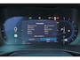 Volvo XC40 B3 Core - IntelliSafe Assist & Surround - 360º Camera - Verwarmde voorstoelen & stuur - Parkeersensoren voor & achter - Elektr. bedienb. voorstoelen met geheugen links - Draadloze tel. lader - Extra getint glas - 19' LMV