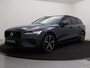 Volvo V60 T6 PLUG-IN HYBRID ULTRA DARK BOWERS&WILKINS MASSAGE 19INCH 360GR