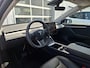 Tesla Model Y RWD 58 kWh | Navigatie | LM Velgen 20"| Voorstoelen/Achterbank/Stuur Verwarmd | Panoramadak | Achteruitrijcamera | Cruise Control | Airco |