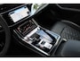 Audi RS Q8 4.0 TFSI Q8 quattro 600pk | Panorama dak | Keramische remschijven | Alcantara hemel | Luchtvering | Bang & Olufsen premium audio | Elektrisch wegklapbare trekhaak | Stoelverwarming/ventilatie | Stuurverwarming | Achterbank verwarmd | Elektrisch verstelbare stoelen met memory | Massage stoelen | Night Vision | 360* Camera | Alcantara stuur | Keyless entry/start | Soft close | Stuurverwarming |