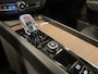 Volvo XC60 2.0 T6 PHEV AWD Long Range Plus Dark Trekhaak 2250kg/360 Camera/ Stoel en Stuurverw./ Harman Kardon