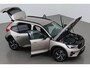 Volvo XC40 2.0 B3 Plus Dark | Camera | Memory | Stoel+Stuurverwarming | Keyless | Verwarmde Voorruit | Getint Glas