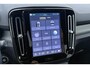 Volvo XC40 2.0 B3 Plus Dark | Camera | Memory | Stoel+Stuurverwarming | Keyless | Verwarmde Voorruit | Getint Glas