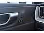 Volvo XC60 2.0 T8 Plug-in hybrid AWD Plus Black Edition | Panoramadak | Trekhaak | Stoel+Stuurverwarming | Memory | 21 Inch
