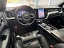 Volvo XC60 2.0 T8 Plug-in hybrid AWD Ultra Black Edition | ACC | Massage+Ventilatie | Head-Up | Trekhaak | Panoramadak | 360° Camera | Harman/Kardon | 21 Inch