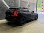 Volvo XC60 2.0 T8 Plug-in hybrid AWD Ultra Black Edition | ACC | Massage+Ventilatie | Head-Up | Trekhaak | Panoramadak | 360° Camera | Harman/Kardon | 21 Inch
