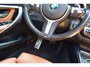 BMW 3-Serie Touring 330i Individual M Pakket Sport Shadow line Panoramadak | H&K Audi | Headup