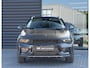 Lynk & Co 01 1.5 | Trekhaak | Black Edition | 360° Camera | Panoramadak | Achteruitrijcamera | Elektrische bestuurdersstoel met geheugen | Stoelverwarming | Actieve bochtverlichting | Adaptieve Cruise Control | Stuurassistent | Lane Assist | Navigatie | Elektrische Achterklep | Keyless Entry | Dodehoekassistent
