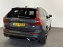Volvo XC60 2.0 T8 PHEV AWD Long Range Ultra Dark Exec. Ed. Luchtvering/ Trekhaak 2250kg/ HUD/ 360 Camera/ Stoelverw + Koeling