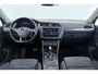 Volkswagen Tiguan 1.4 TSI Comfortline Business | Camera | Digital Cockpit | CarPlay | Blind Spot | Stuur-/Stoelverwarming |