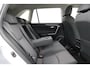 Toyota RAV4 2.5 Hybrid AWD Dynamic | Trekhaak | Navigatie | Stoelverwarming | Parkeersensoren voor/achter | Adaptive Cruise | 17 inch