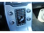 Volvo V70 T4 Automaat Dynamic Edition | Adaptieve Cruise Control | Harman/Kardon audio | Standkachel | Dodehoek detectie | Stoelverwarming | Stuurwiel verwarming | Bestuurdersstoel met geheugenfunctie | Afneembare trekhaak