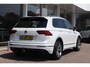 Volkswagen Tiguan 1.5 TSI 150pk DSG Comfortline R-Line | Trekhaak | Head-up | Navigatie | Camera | Stoel en stuurverwarming