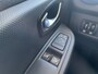 Renault Clio Estate 0.9 TCe Limited Trekhaak Navigatie Parkeersensoren Cruise Control Airco Lichtmetalen Velgen NL Auto APK 06/2027 All Season Banden